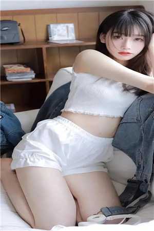 畅销小说一睁眼,疯批王爷总对我投怀送抱小说