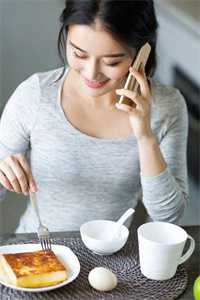 精品阅读一睁眼，疯批王爷总对我投怀送抱
