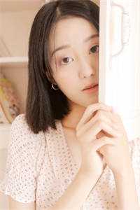 一睁眼，疯批王爷总对我投怀送抱无删减+无广告