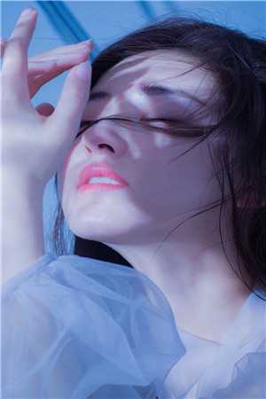天灾！我囤满粮仓救了一帮大佬在线