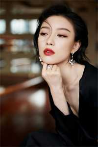 朝霞不渡晚来风在线看