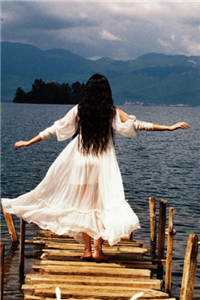 哭唧唧奶宝抱回家，全家抢着宠无弹窗