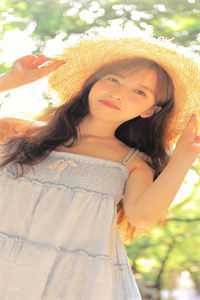 未婚夫助理当众泼我一脸奶茶后，我直接让公司破产热门小说