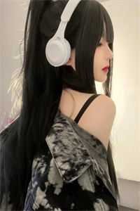 童养媳荒年被卖，前夫吃土我吃肉最新热门小说