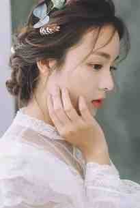 聚会上被亲戚嘲笑没出息，我一句话让她们后悔莫及小说结局