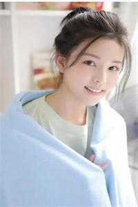 饥荒年，我来拯救快饿死的少女完结版