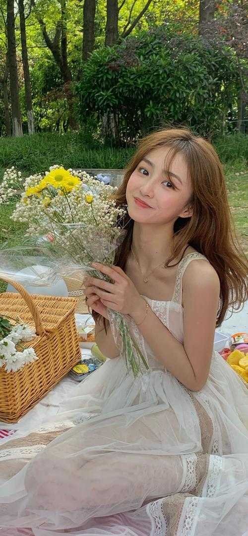 重生后，我笑看女友和小青梅去参加旗袍展免费阅读