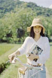 女总裁将五百万奖金颁给实习生后，我直接让公司破产后续+番外