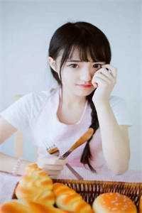 四个师兄不靠谱，师妹行走靠自己全本小说推荐